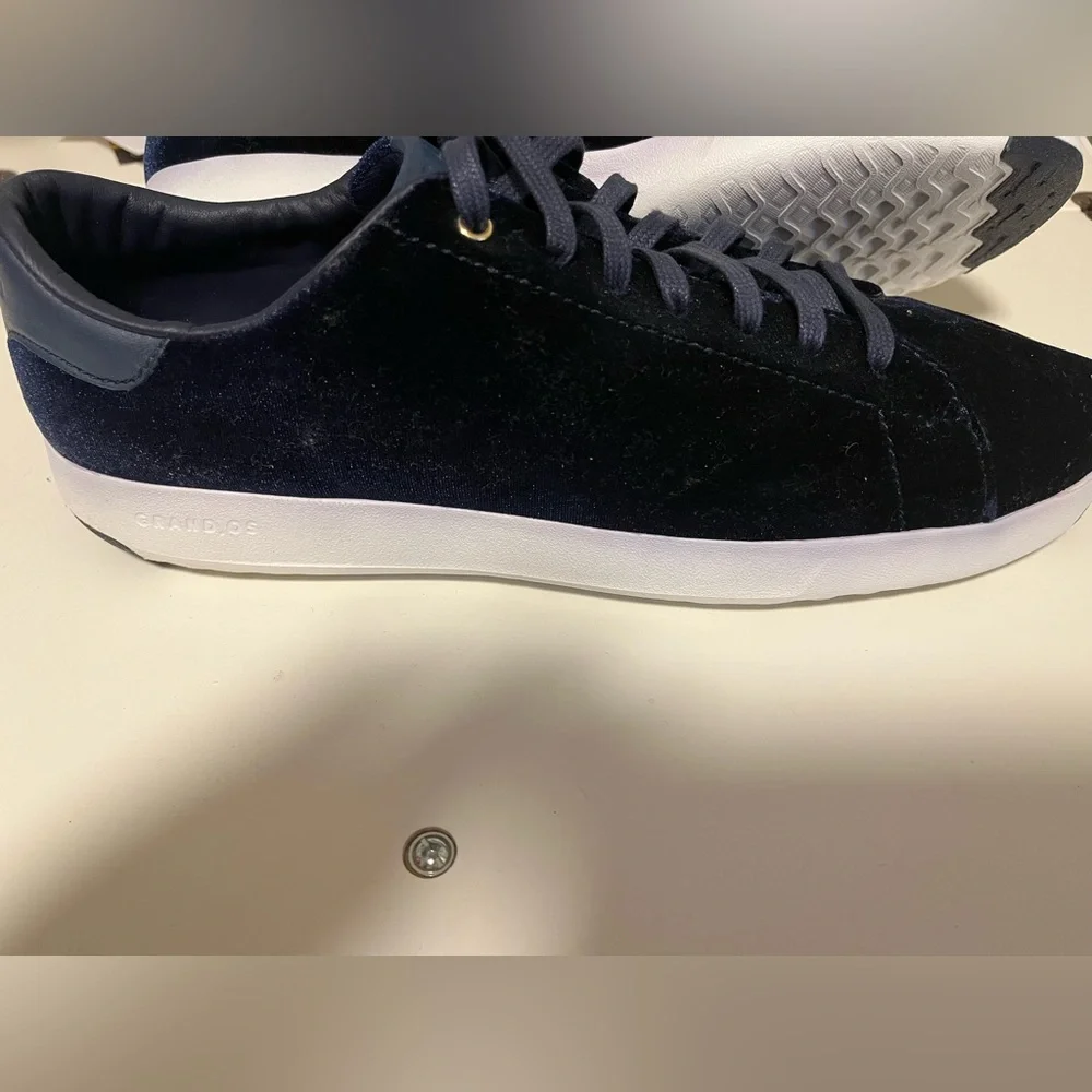 NWOT Cole Haan navy velvet sneakers, size 11 - Picture 2 of 8